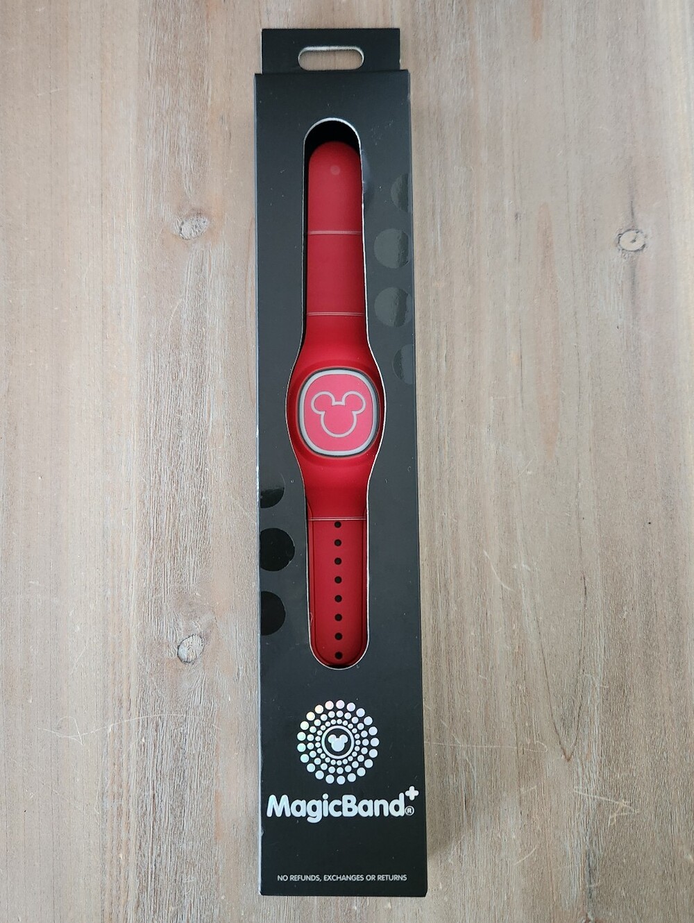 🏰 Disney MagicBand+ Red Mickey Mouse Band New in Box NWT Disney Land Vacation